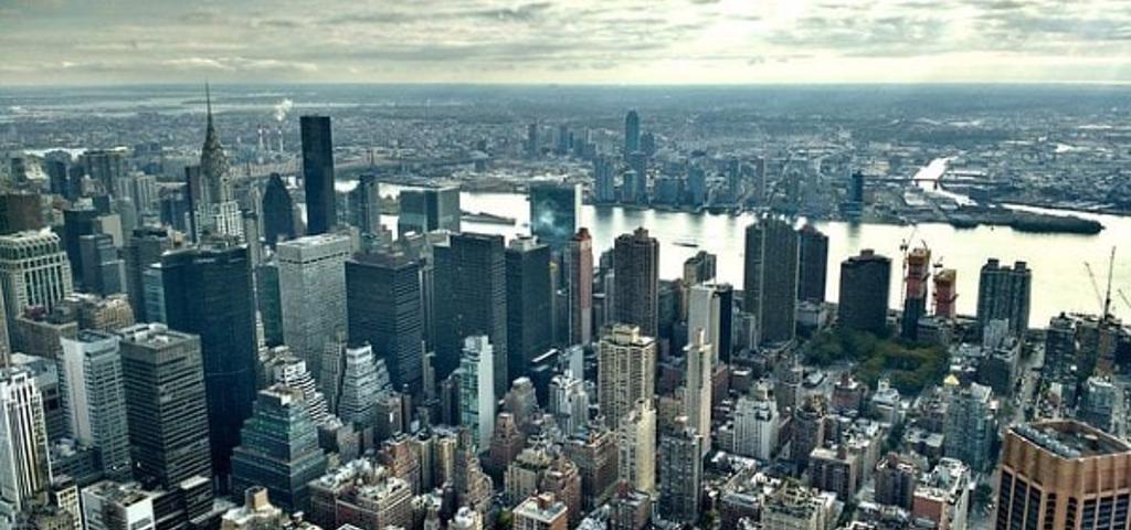 Πουλήθηκε $300 εκατ. κτίριο γραφείων στο Μανχάταν Πουλήθηκε $300 εκατ. κτίριο γραφείων στο Μανχάταν